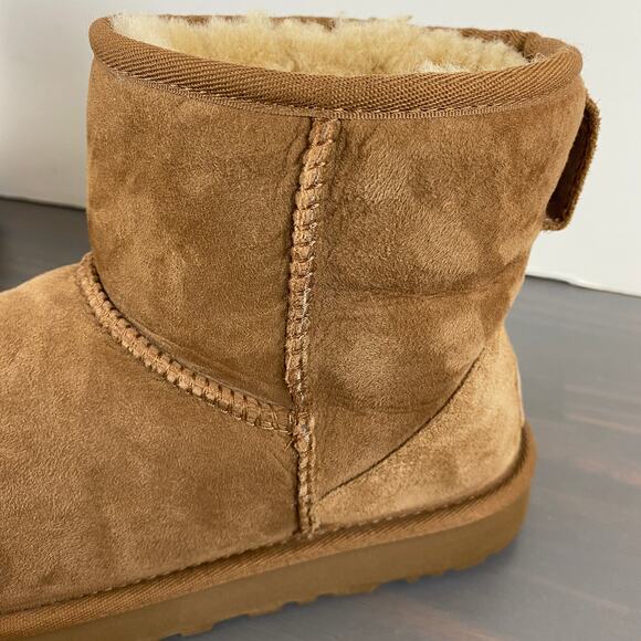UGG Classic Short Boots Women Size 8 Chestnut Brown Shearling Suede - Picture 5 of 13
